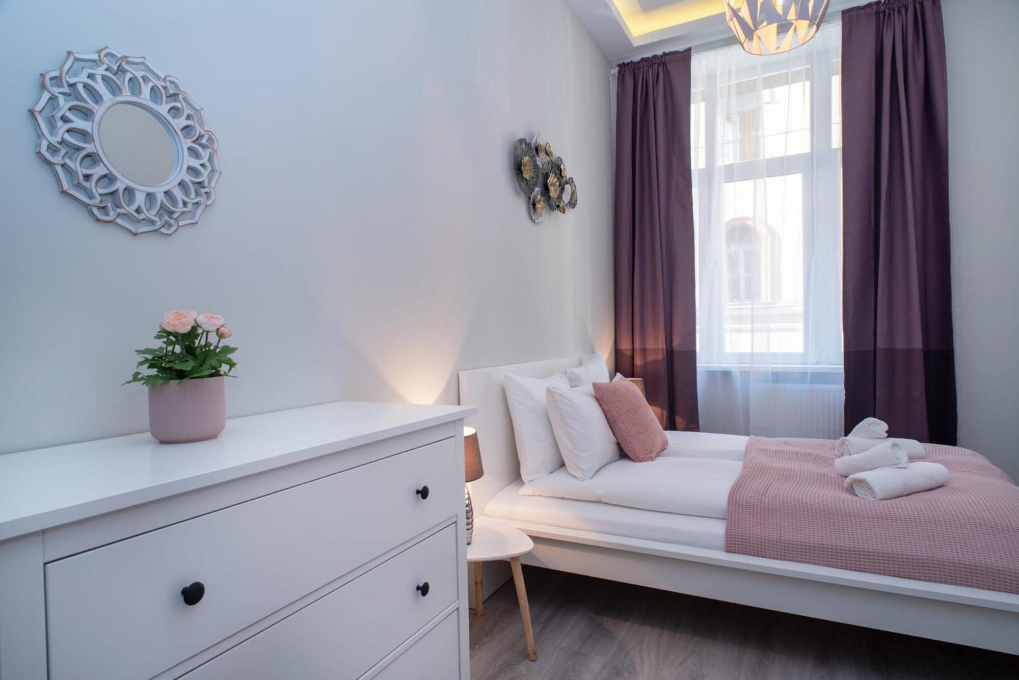 Very Central New And Large Ac Apartment Budapest Ngoại thất bức ảnh