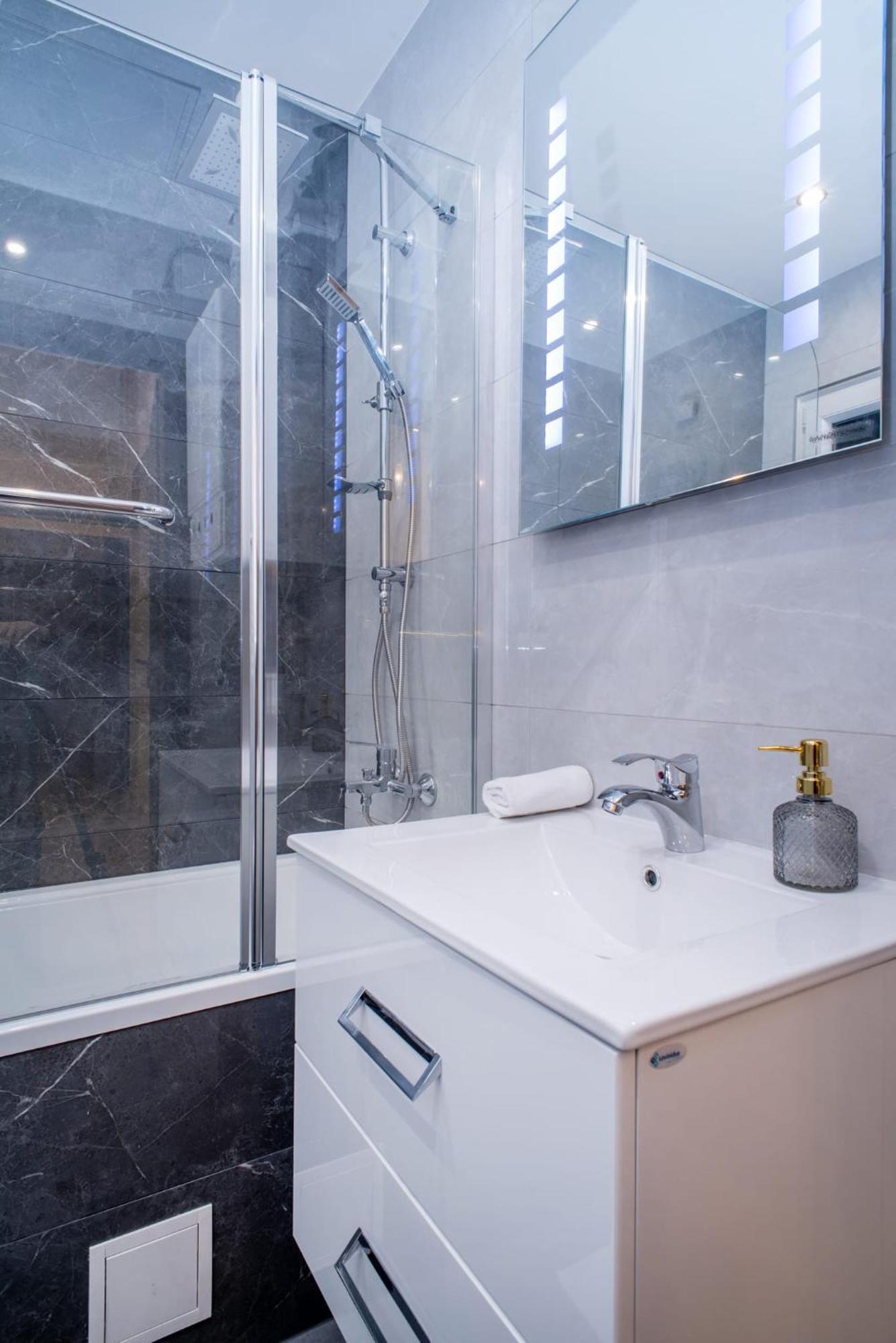 Very Central New And Large Ac Apartment Budapest Ngoại thất bức ảnh